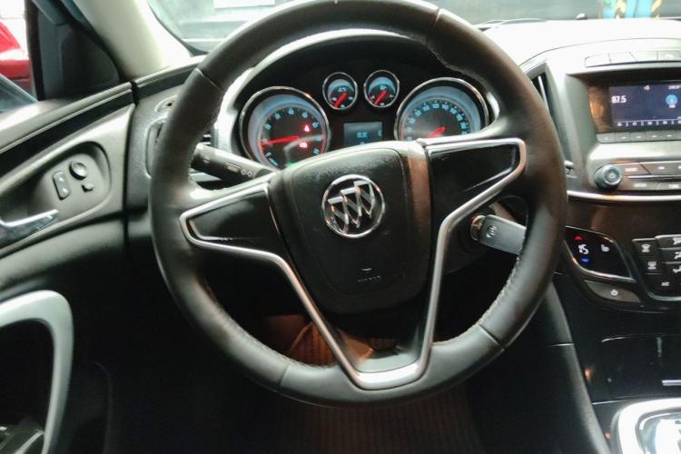Used Buick Regal 2014 1.6T Fashionable Tech Edition Steering Wheel