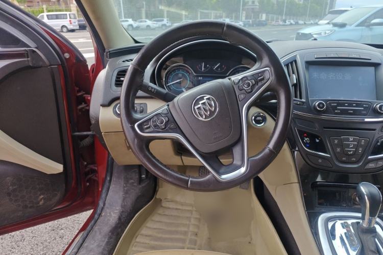 Used Buick Regal 2014 2.0L Elite Fashion Edition Steering Wheel