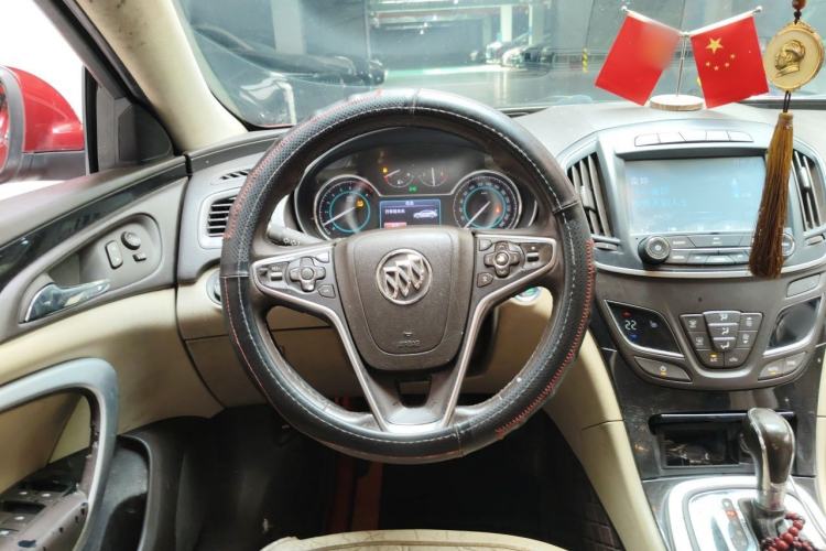 Used Buick Regal 2014 2.0L Elite Fashion Edition Steering Wheel