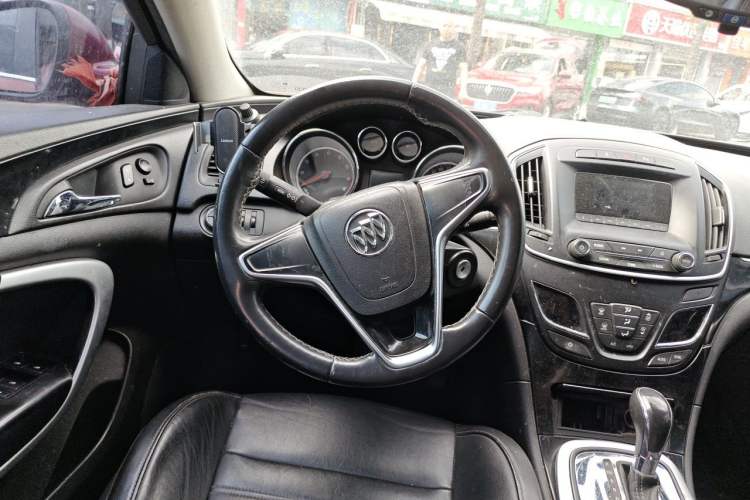 Used Buick Regal 2014 1.6T Fashionable Tech Edition Steering Wheel