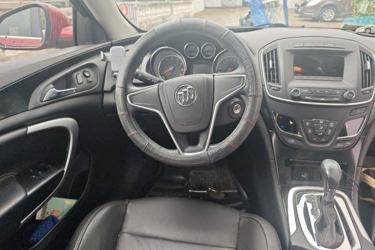 Used Buick Regal 2014 1.6T Fashionable Tech Edition Steering Wheel