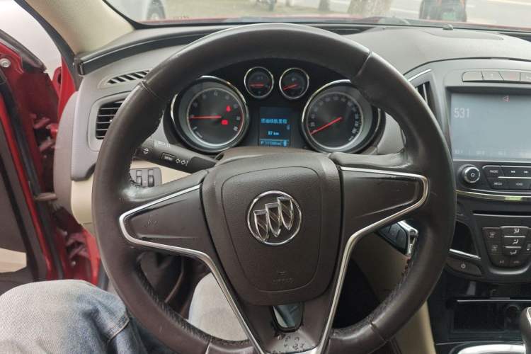 Used Buick Regal 2014 2.0L Leading Fashion Edition Steering Wheel