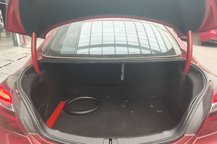 Used Buick Regal 2014 2.0L Leading Fashion Edition Trunk