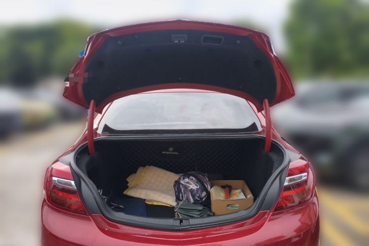 Used Buick Regal 2014 2.0L Leading Fashion Edition Trunk