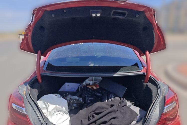 Used Buick Regal 2014 2.0L Elite Fashion Edition Trunk
