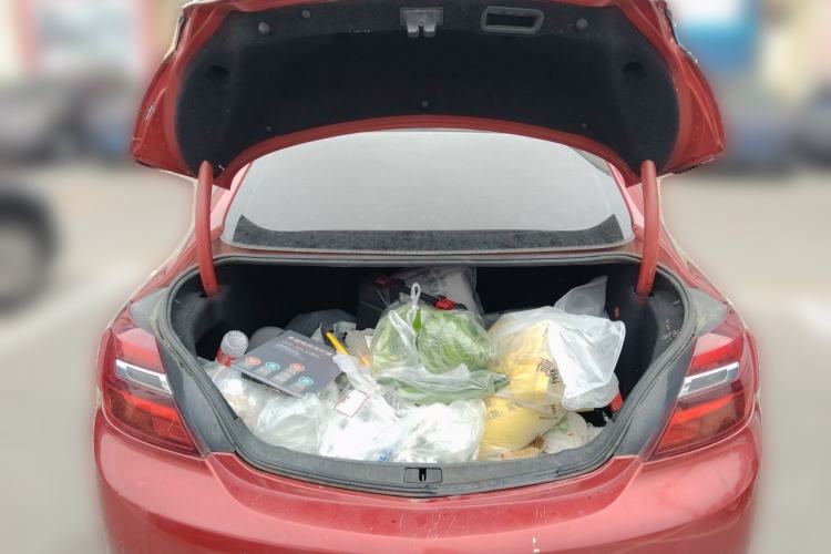 Used Buick Regal 2014 2.0L Leading Fashion Edition Trunk