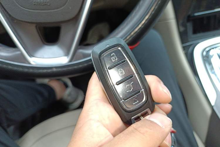 Used Buick Regal 2014 2.4L SIDI Elite Fashion Edition Vehicle Key