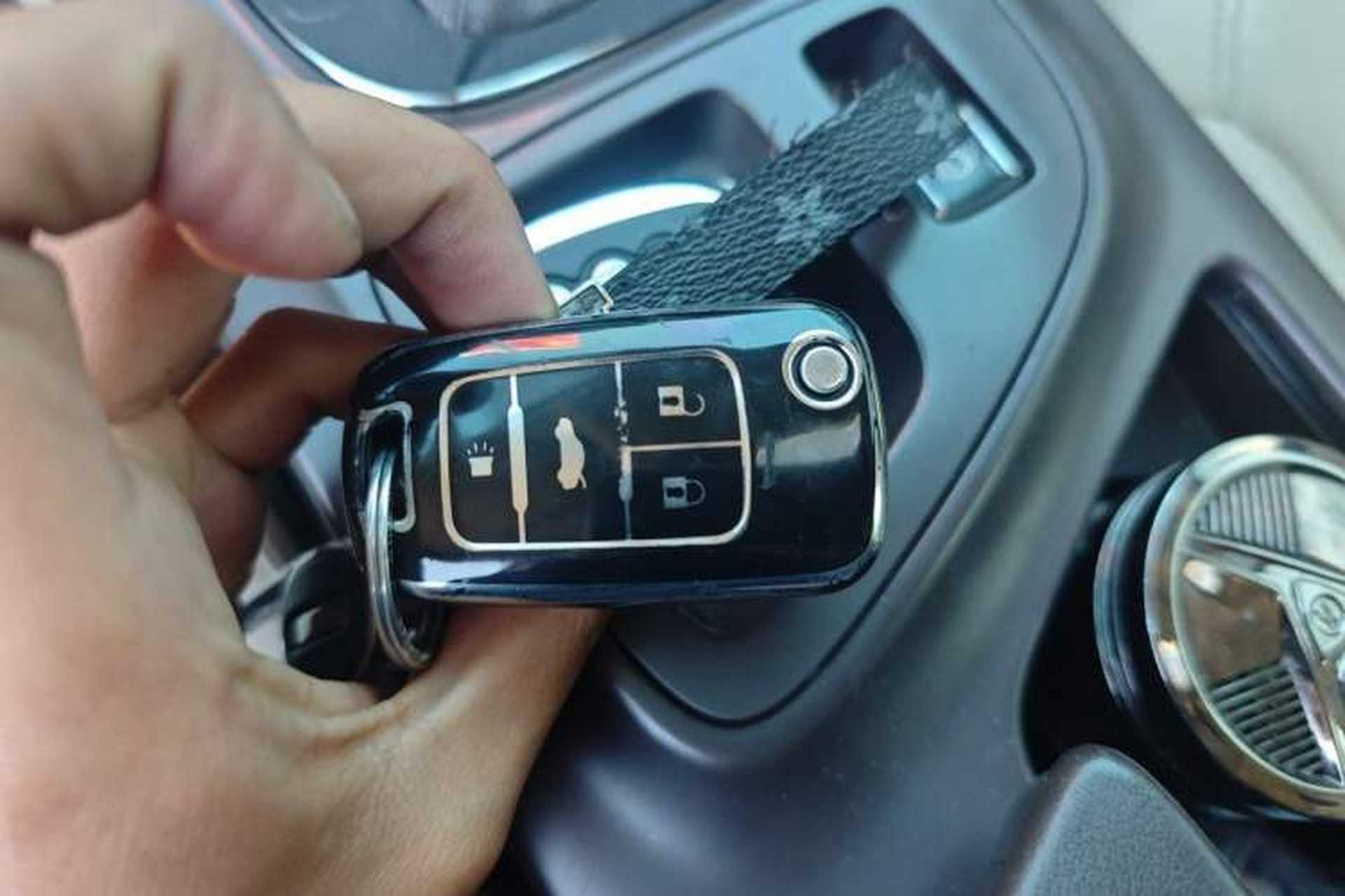 Used Buick Regal 2014 2.0L Elite Fashion Edition Vehicle Key