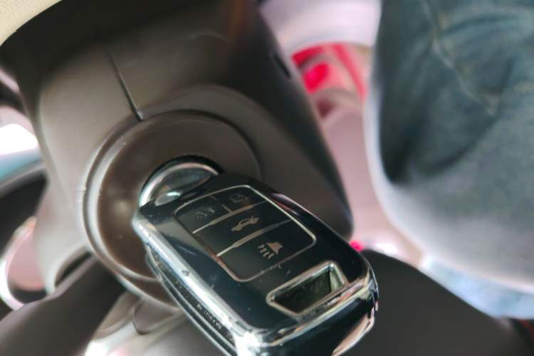 Used Buick Regal 2014 2.0L Leading Fashion Edition Vehicle Key