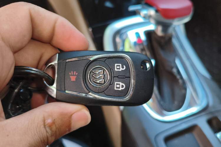 Used Buick Regal 2014 2.0L Elite Fashion Edition Vehicle Key