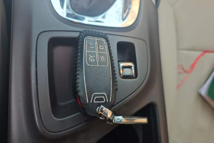 Used Buick Regal 2014 2.0L Elite Fashion Edition Vehicle Key