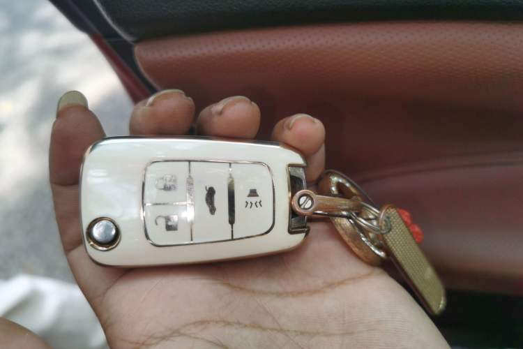 Used Buick Regal 2014 2.4L SIDI Luxury Fashion Edition Vehicle Key