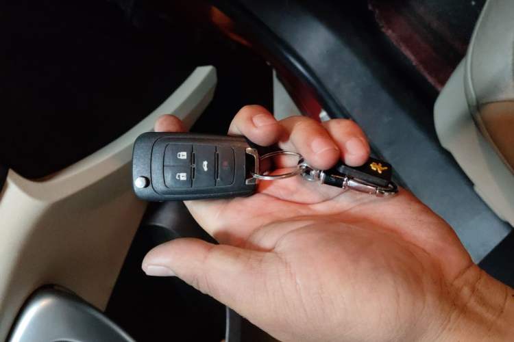 Used Buick Regal 2014 2.0L Elite Fashion Edition Vehicle Key