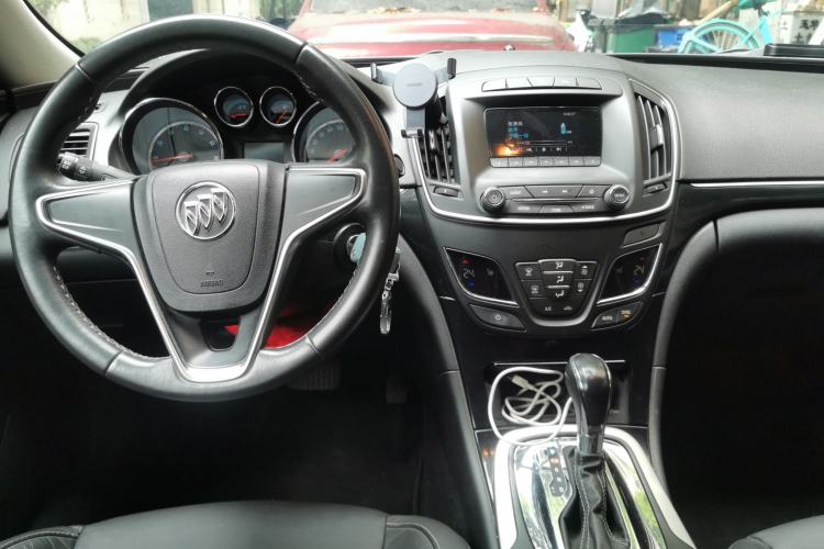Used Buick Regal 2014 1.6T Fashionable Tech Edition Center Console