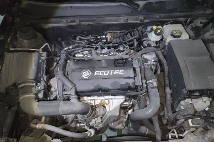 Used Buick Regal 2014 1.6T Fashionable Tech Edition Engine Bay