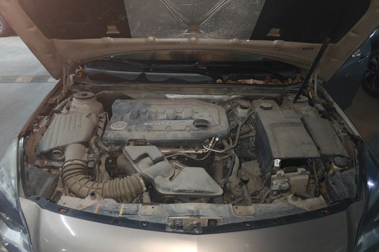 Used Buick Regal 2014 2.0L Leading Fashion Edition Engine Bay