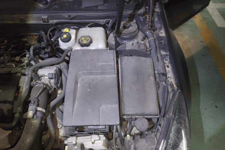 Used Buick Regal 2014 1.6T Fashionable Tech Edition Engine Bay Left