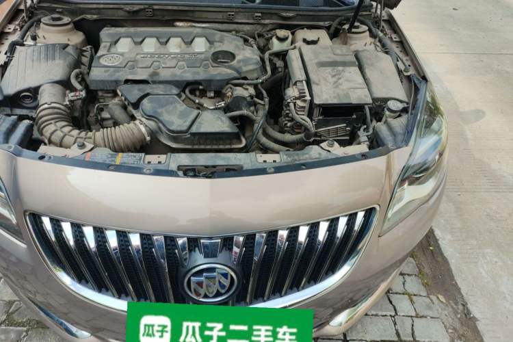 Used Buick Regal 2014 2.4L SIDI Elite Fashion Edition Engine Bay Left