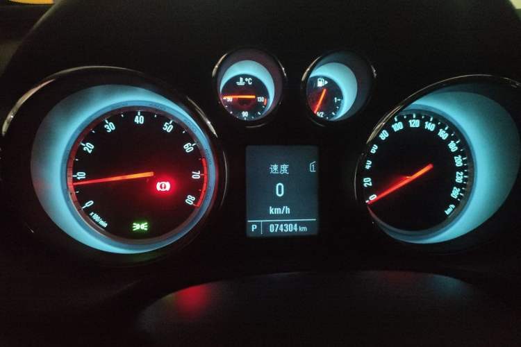 Used Buick Regal 2014 1.6T Fashionable Tech Edition Instrument Cluster