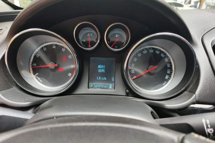 Used Buick Regal 2014 1.6T Fashionable Tech Edition Instrument Cluster