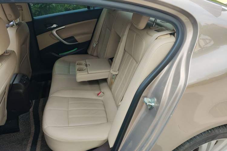 Used Buick Regal 2014 2.4L SIDI Elite Fashion Edition Left Rear Seat