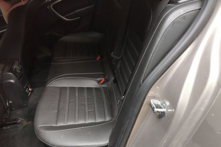 Used Buick Regal 2014 1.6T Fashionable Tech Edition Left Rear Seat
