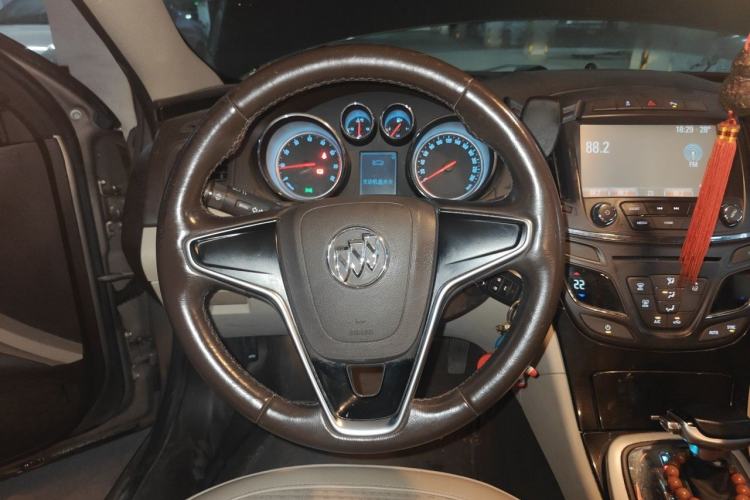 Used Buick Regal 2014 2.0L Leading Fashion Edition Steering Wheel