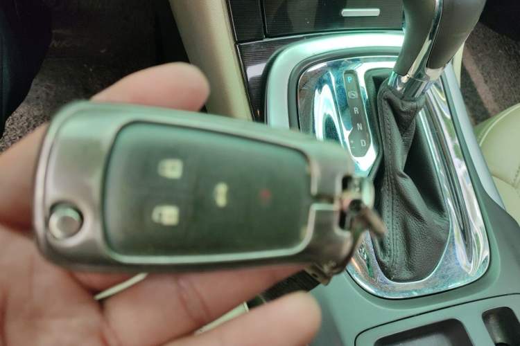 Used Buick Regal 2014 2.4L SIDI Elite Fashion Edition Vehicle Key