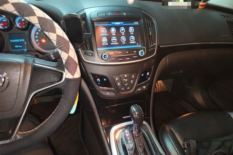 Used Buick Regal 2014 1.6T Fashionable Tech Edition Audio And AC Panel