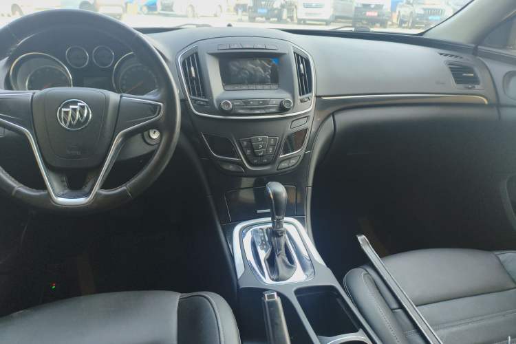 Used Buick Regal 2014 1.6T Fashionable Tech Edition Audio And AC Panel