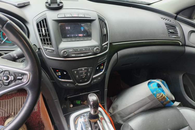 Used Buick Regal 2014 GS 2.0T Grand Sport Edition Audio And AC Panel