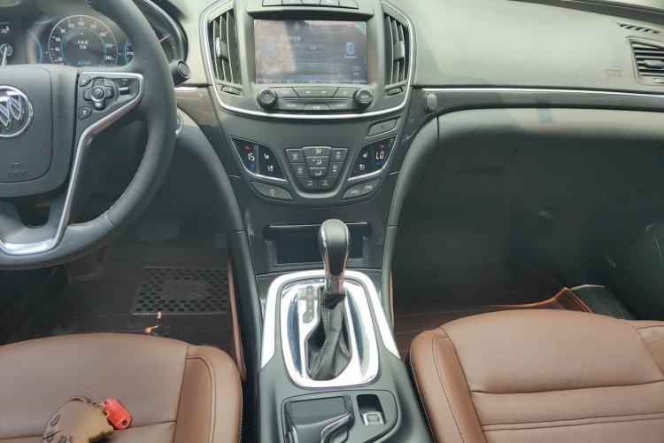 Used Buick Regal 2014 GS 2.0T Passionate Sport Edition Audio And AC Panel
