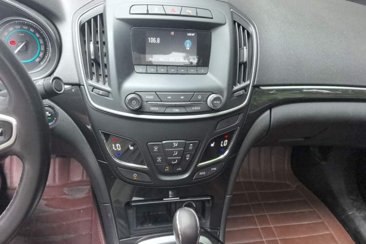 Used Buick Regal 2014 GS 2.0T Grand Sport Edition Audio And AC Panel