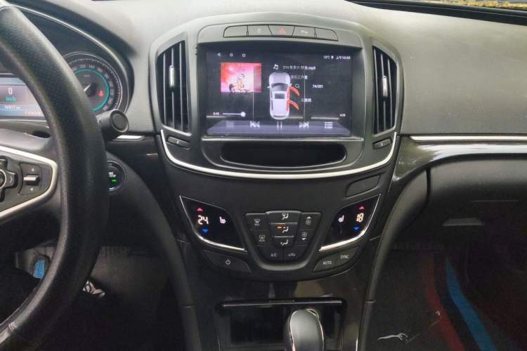 Used Buick Regal 2014 GS 2.0T Grand Sport Edition Audio And AC Panel