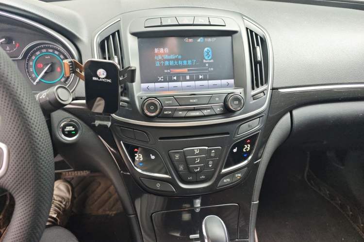Used Buick Regal 2014 GS 2.0T Grand Sport Edition Audio And AC Panel