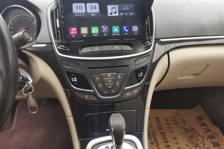 Used Buick Regal 2014 2.0L Leading Fashion Edition Audio And AC Panel