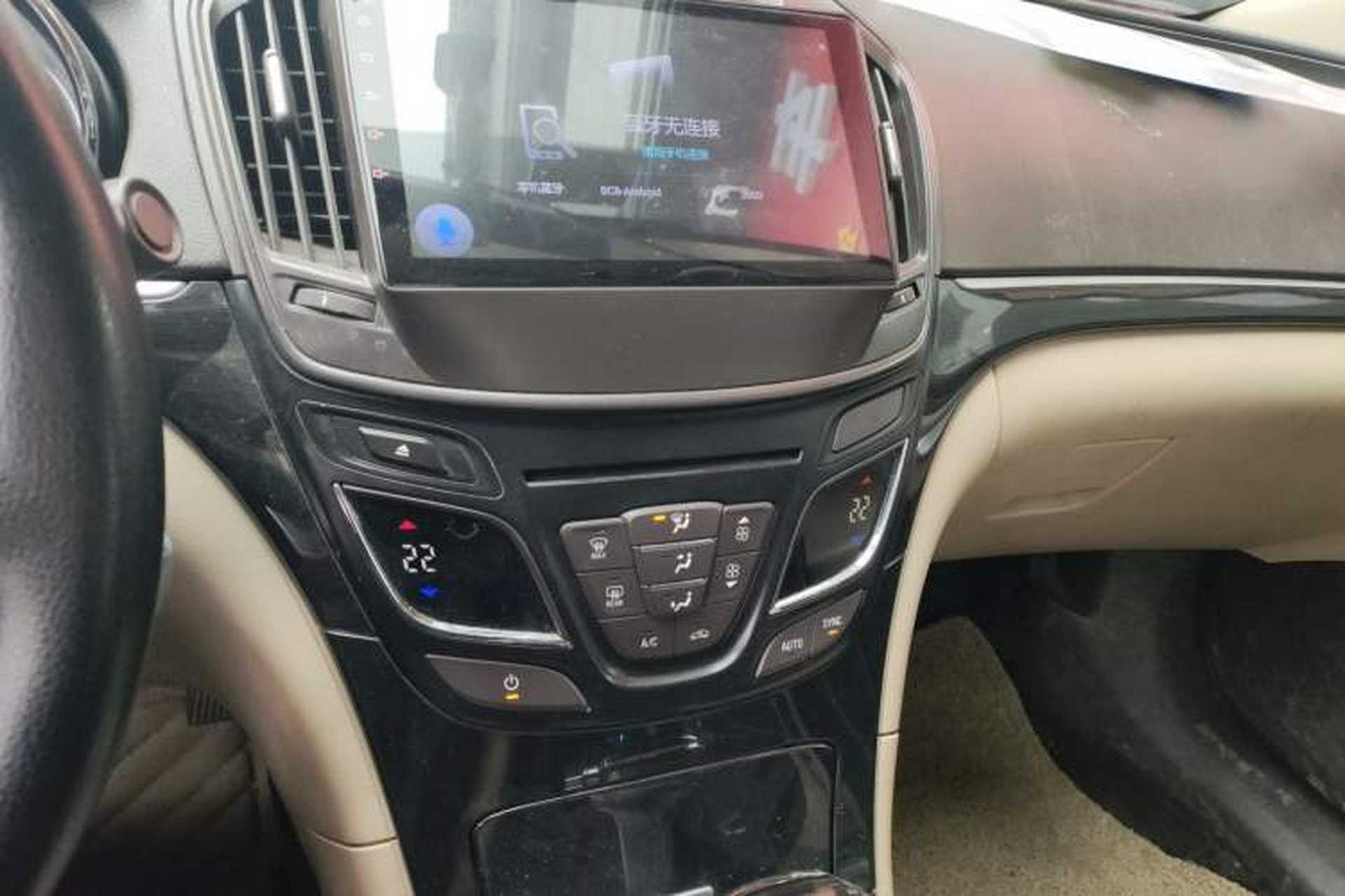 Used Buick Regal 2014 2.0L Leading Fashion Edition Audio And AC Panel