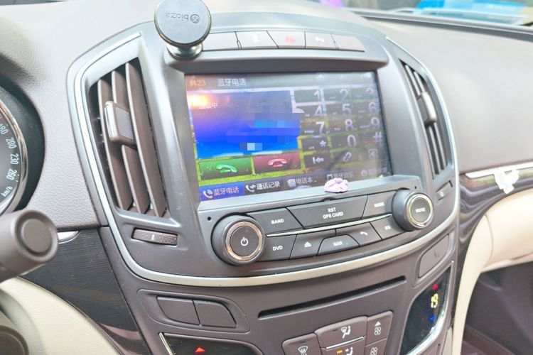 Used Buick Regal 2014 2.0L Leading Fashion Edition Audio And AC Panel