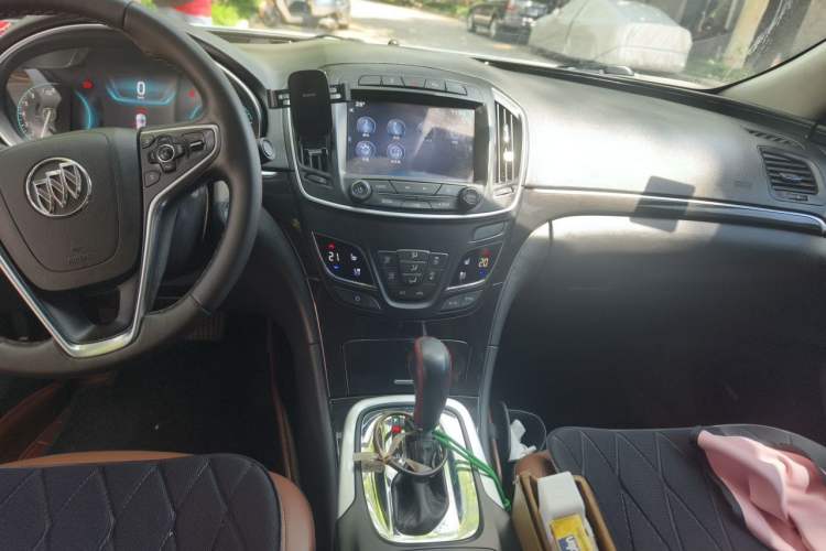 Used Buick Regal 2014 GS 2.0T Passionate Sport Edition Audio And AC Panel