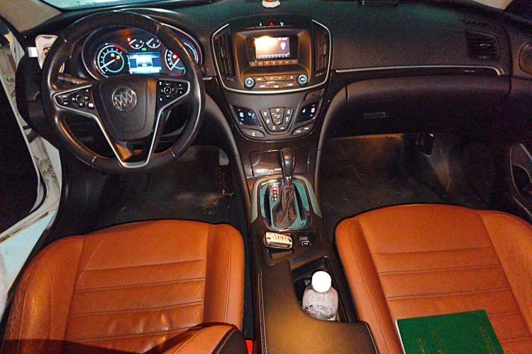 Used Buick Regal 2014 GS 2.0T Grand Sport Edition Center Console