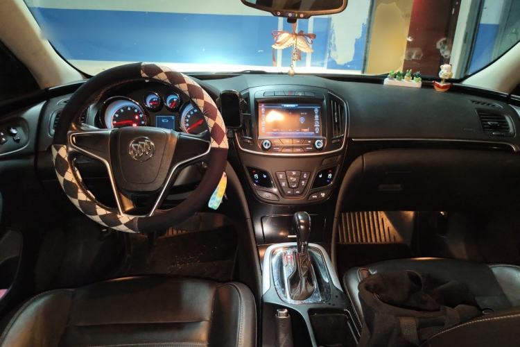 Used Buick Regal 2014 1.6T Fashionable Tech Edition Center Console