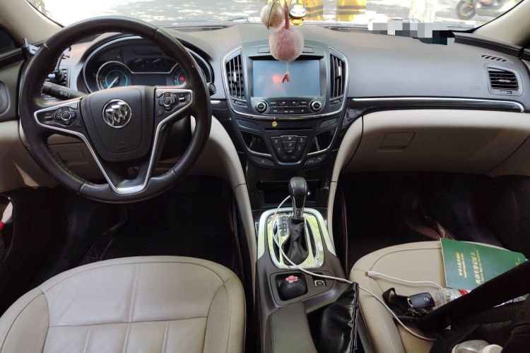 Used Buick Regal 2014 2.0L Elite Fashion Edition Center Console