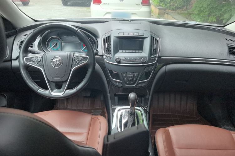 Used Buick Regal 2014 GS 2.0T Grand Sport Edition Center Console