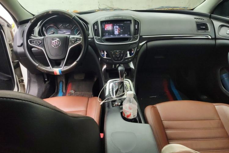 Used Buick Regal 2014 GS 2.0T Grand Sport Edition Center Console