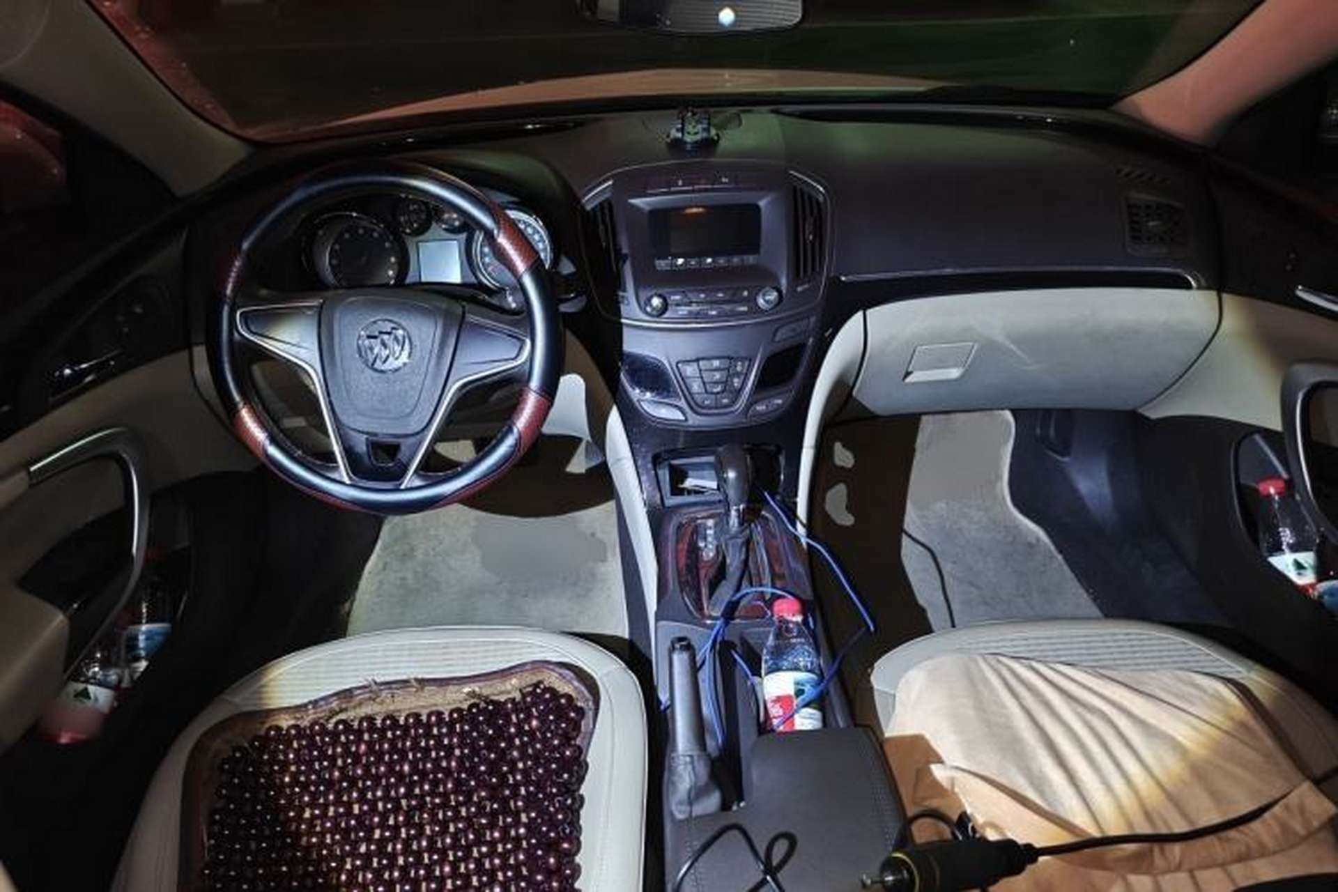 Used Buick Regal 2014 2.0L Leading Fashion Edition Center Console