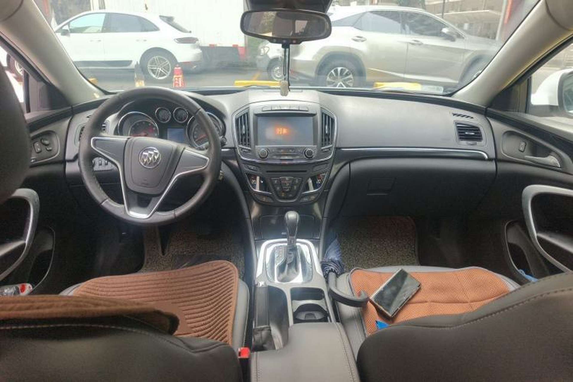 Used Buick Regal 2014 1.6T Fashionable Tech Edition Center Console