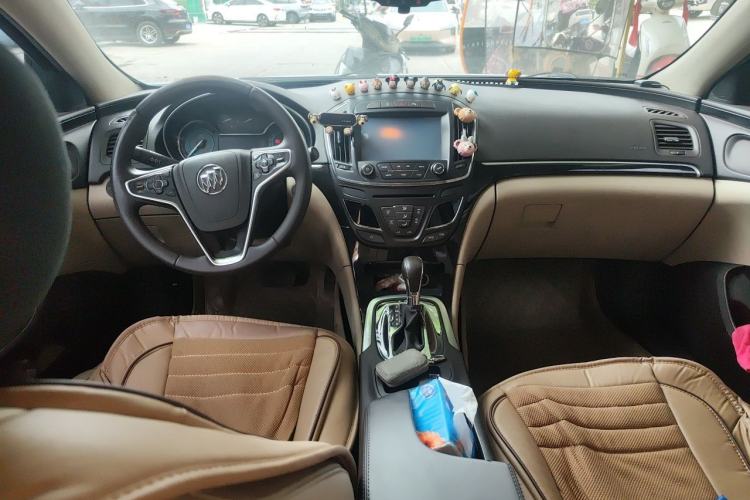 Used Buick Regal 2014 2.0L Elite Fashion Edition Center Console
