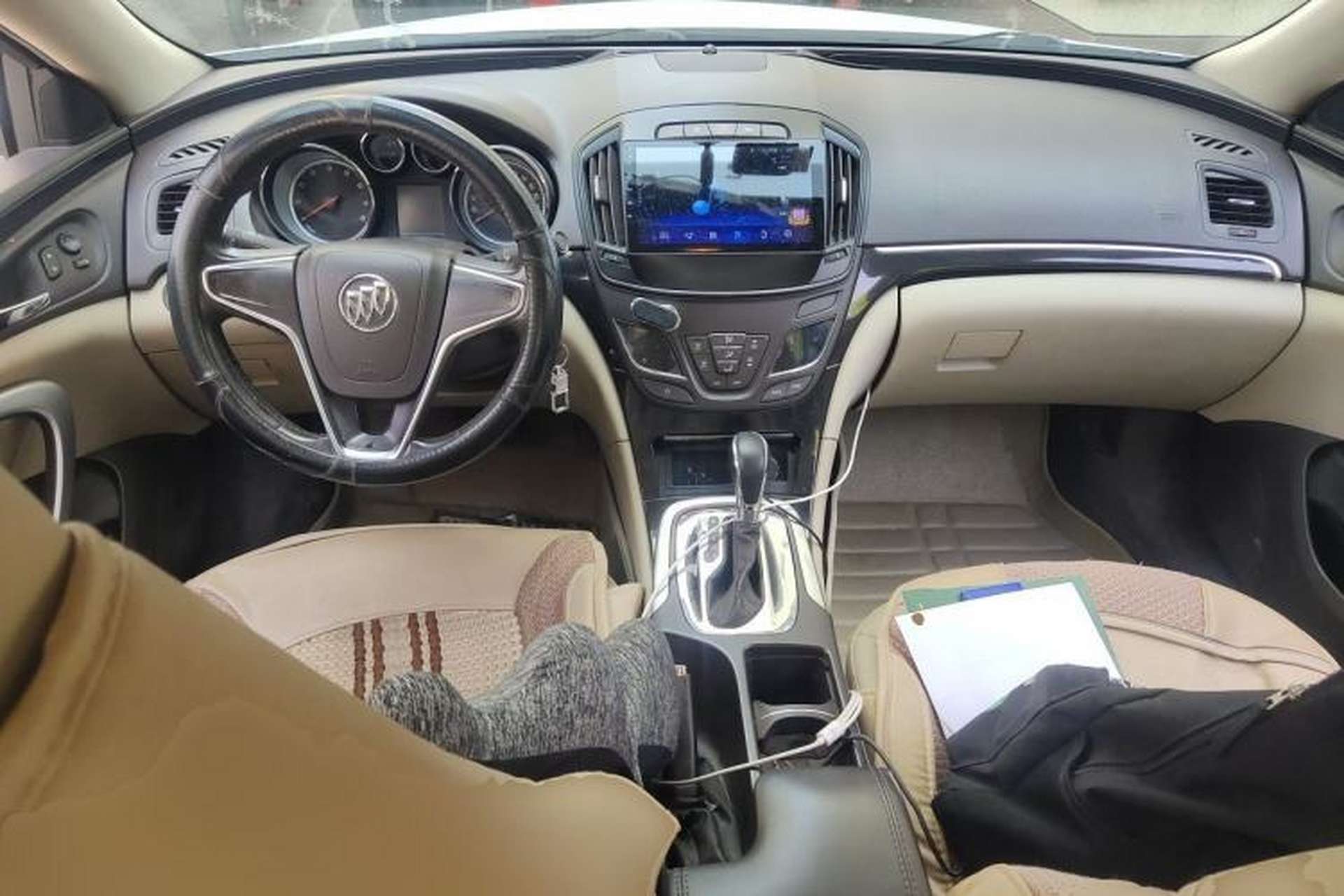 Used Buick Regal 2014 2.0L Leading Fashion Edition Center Console