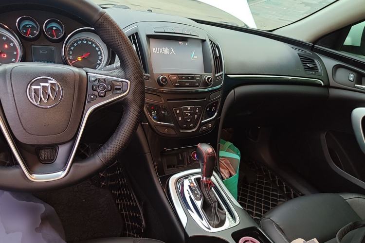 Used Buick Regal 2014 1.6T Fashionable Tech Edition Center Console