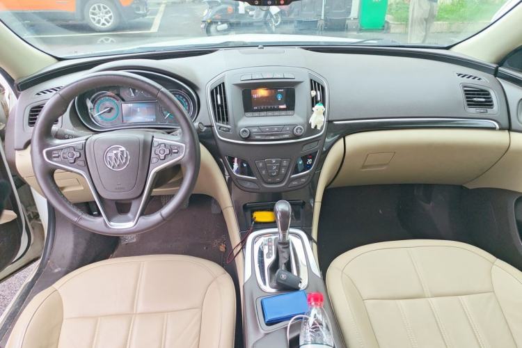 Used Buick Regal 2014 2.0L Elite Fashion Edition Center Console